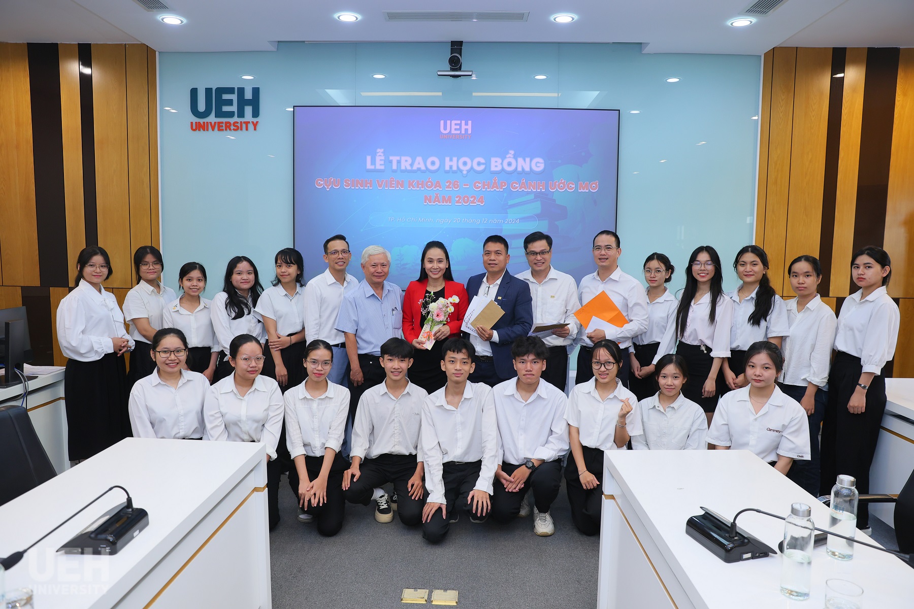 Cựu Sinh viên UEH